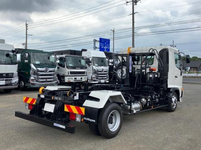 Hino RANGER 2025-08 8733063-2