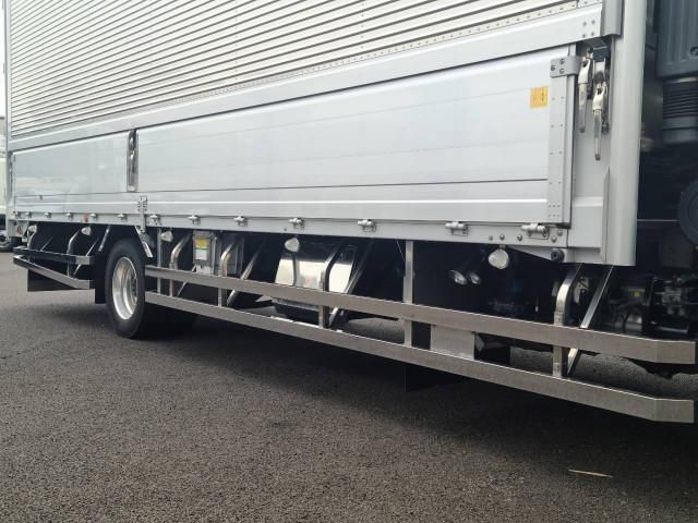 Hino RANGER 2017-04 8733073-10