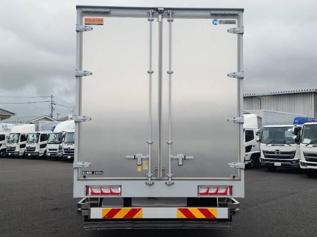 Hino RANGER 2017-04 8733073-4