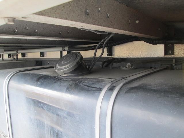 Hino RANGER 2016-07 8733082-25
