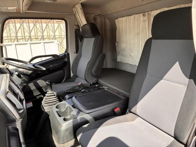 Hino RANGER 2017-06 8733086-21