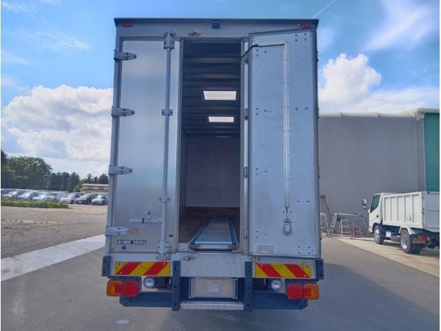 Hino RANGER 2017-06 8733086-5