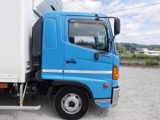 Hino RANGER 2014-07 8733084-3