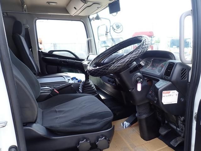 Hino RANGER 2014-09 8733079-13