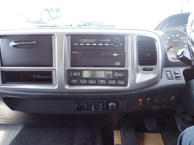 Hino RANGER 2014-09 8733079-17