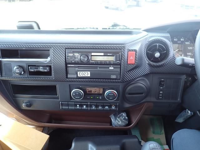 Hino RANGER 2026-02 8733057-12