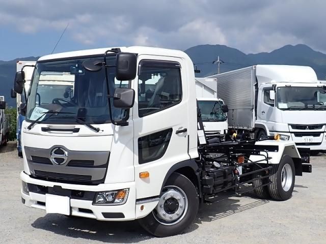 Hino RANGER 2026-02 8733057-1