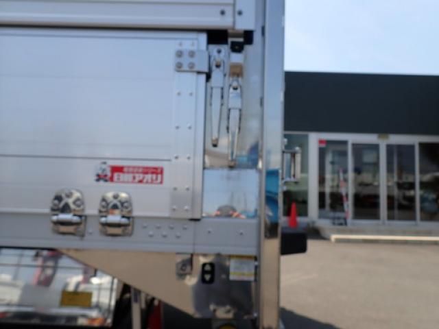 Hino RANGER 2021-05 8733072-16