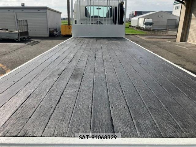 Hino RANGER 2014-05 8745472-10