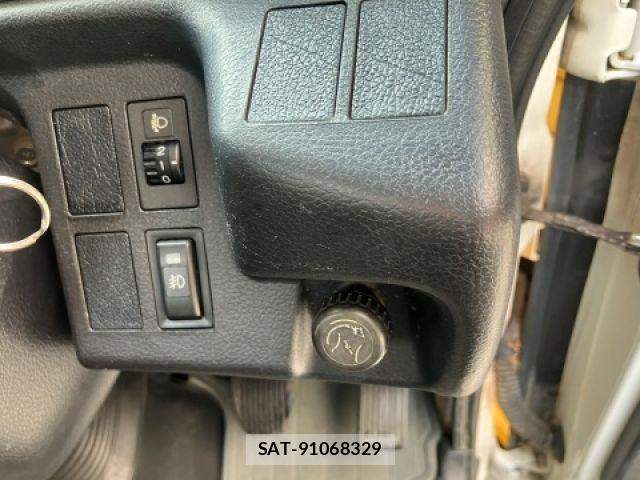 Hino RANGER 2014-05 8745472-23