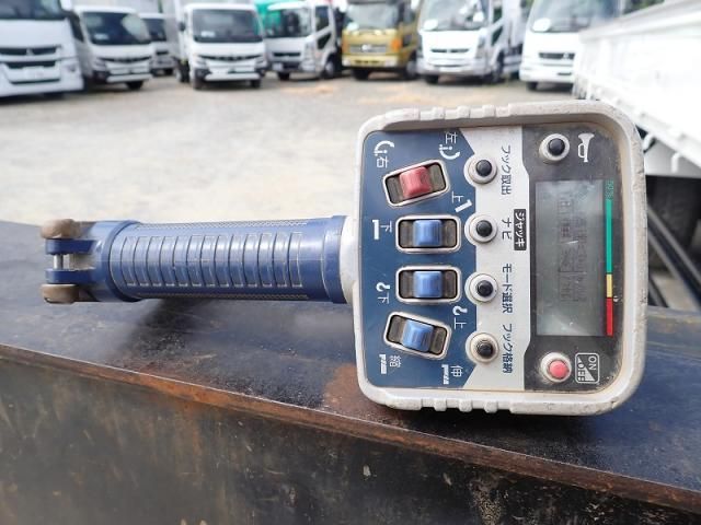 Hino RANGER 2016-02 8733069-11