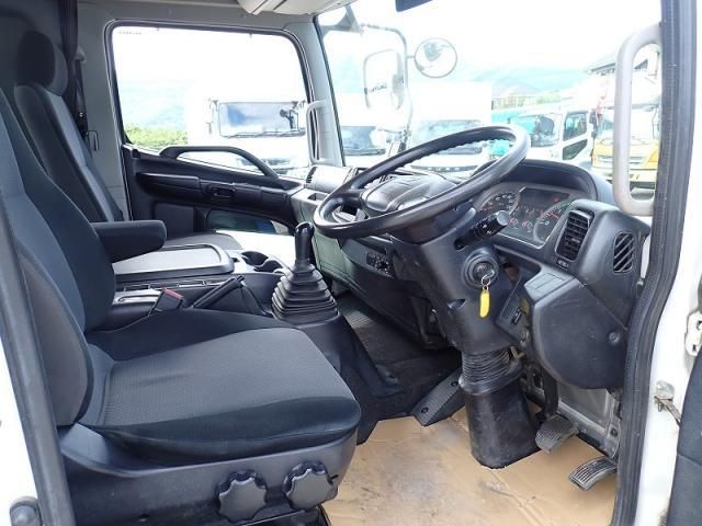 Hino RANGER 2016-02 8733069-12