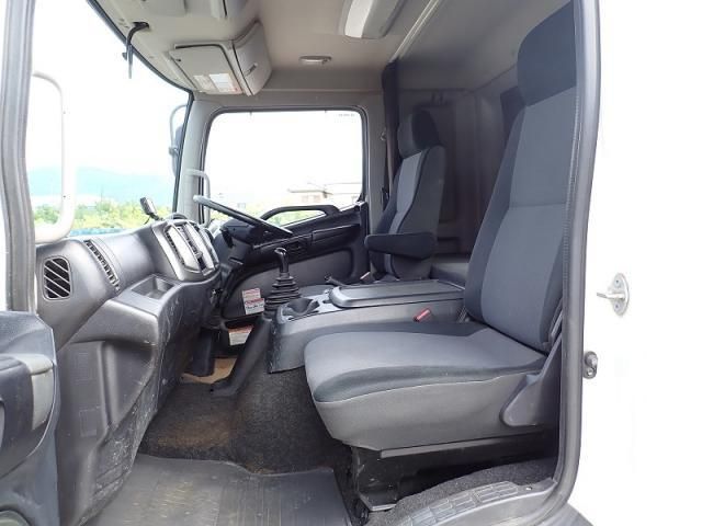 Hino RANGER 2016-02 8733069-14