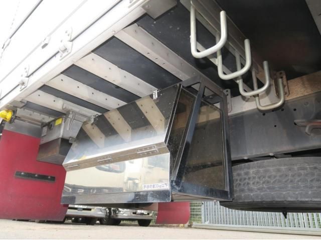 Hino RANGER 2016-10 8770752-17
