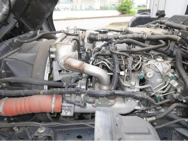 Hino RANGER 2016-10 8770752-23