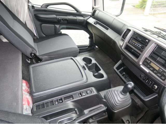 Hino RANGER 2016-10 8770752-27