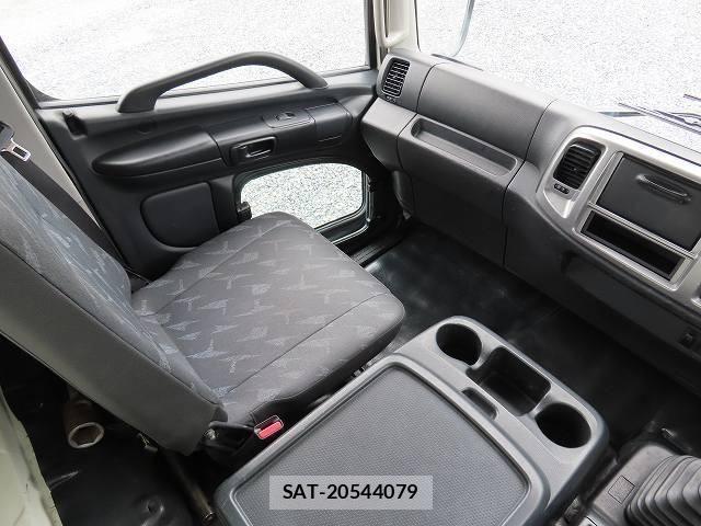 Hino RANGER 2011-04 8831263-12