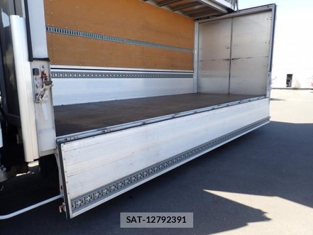 Hino RANGER 2018-02 8831262-17