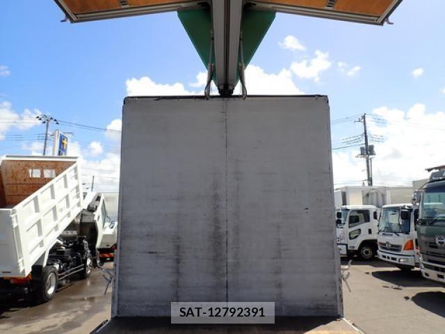 Hino RANGER 2018-02 8831262-29