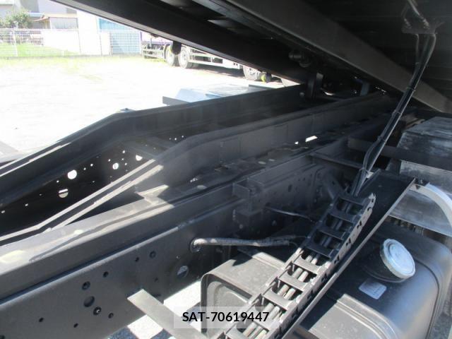 Hino RANGER 2006-09 8850478-13