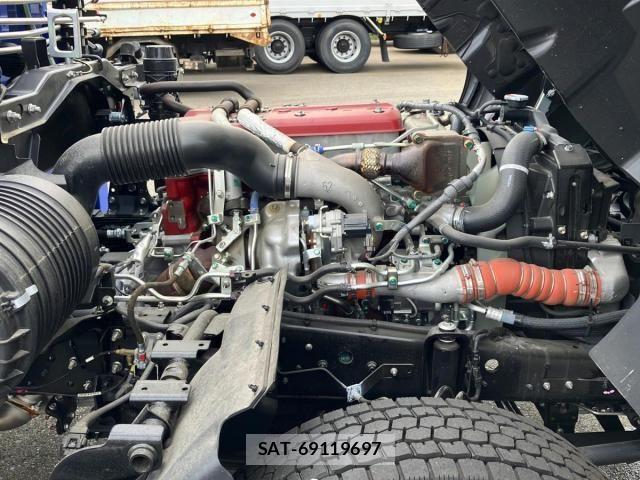 Hino RANGER 2025-11 8850471-17