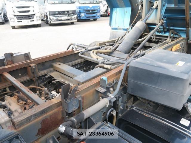 Hino RANGER 2017-03 8850477-12