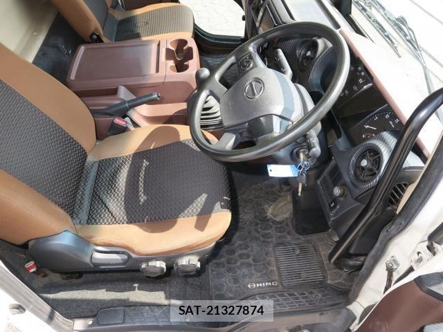 Hino RANGER 2017-10 8871923-24