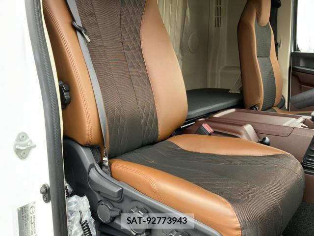 Hino RANGER 2024-12 8871916-18