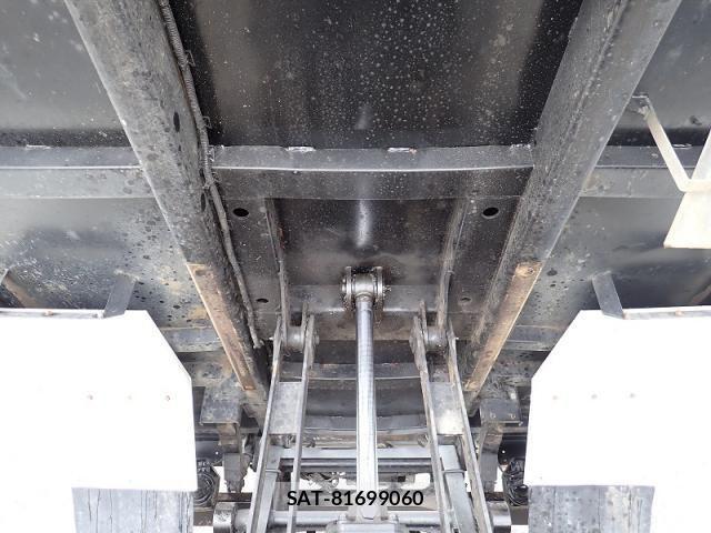 Hino RANGER 2015-09 8881796-17