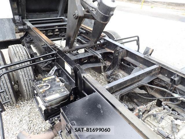Hino RANGER 2015-09 8881796-19