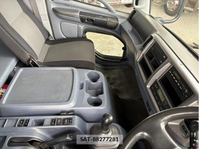 Hino RANGER 2007-10 8881797-18