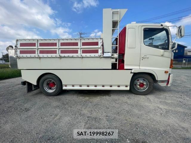 Hino RANGER 2017-01 8881790-15