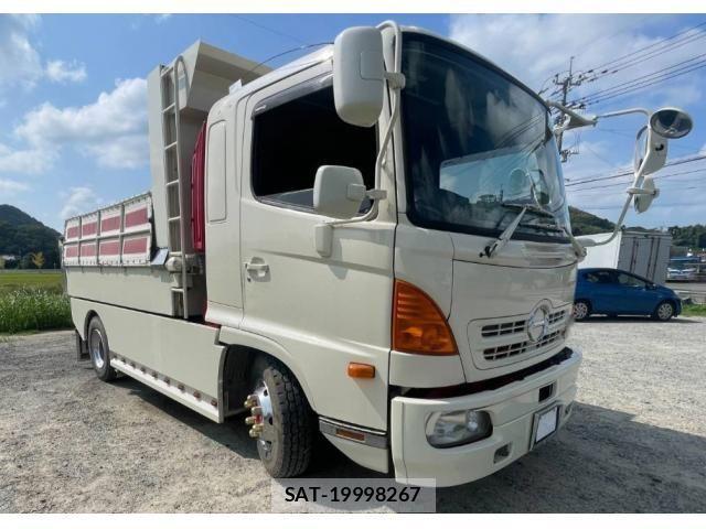 Hino RANGER 2017-01 8881790-1