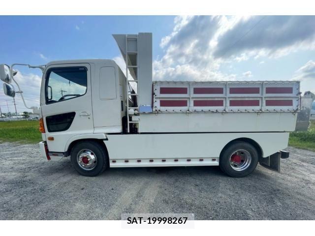 Hino RANGER 2017-01 8881790-4