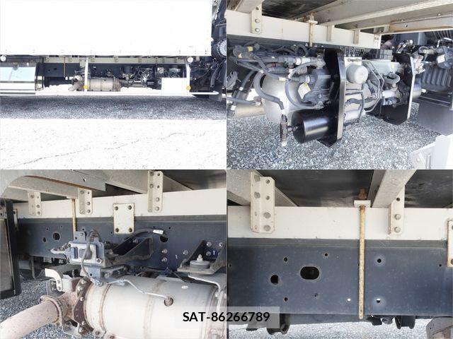 Hino RANGER 2017-12 8881793-13