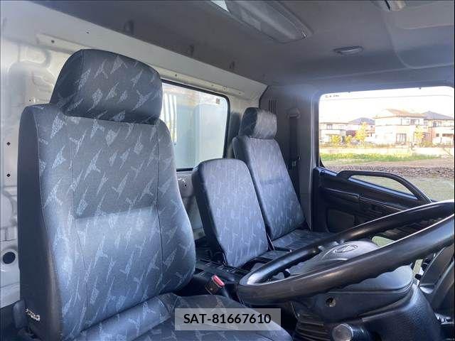 Hino RANGER PRO 2013-11 6753017-22