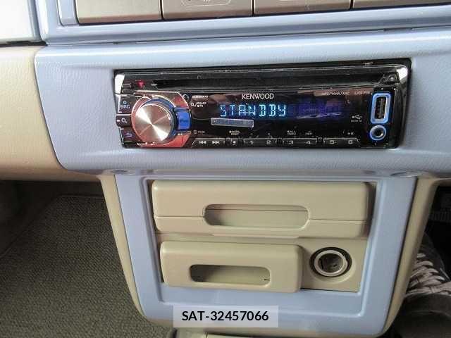 Nissan RASHEEN 1998-02 1847853-8