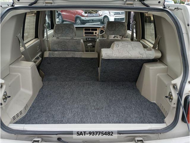 Nissan RASHEEN 2000-06 7393812-17