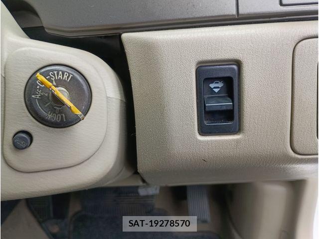 Nissan RASHEEN 2000-11 7457178-18