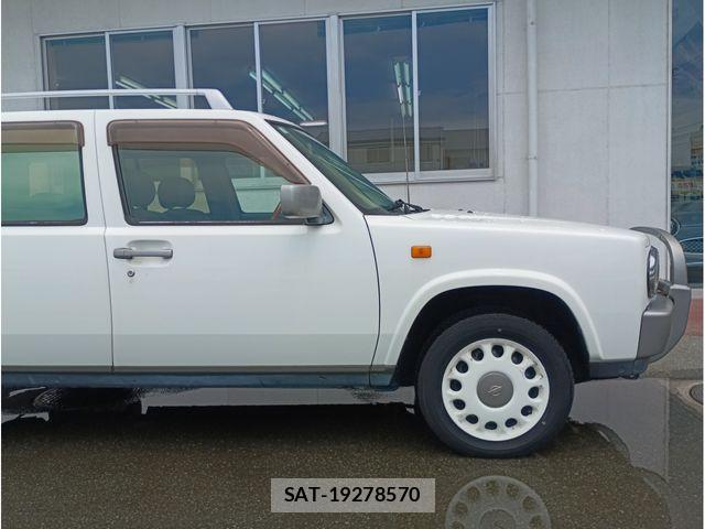 Nissan RASHEEN 2000-11 7457178-8