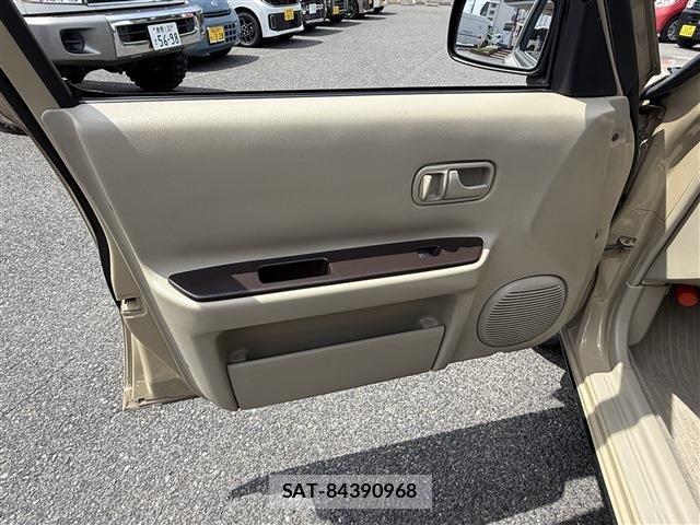 Nissan RASHEEN 1998-10 8075296-26