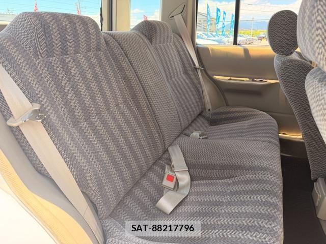 Nissan RASHEEN 1999-10 8368308-11