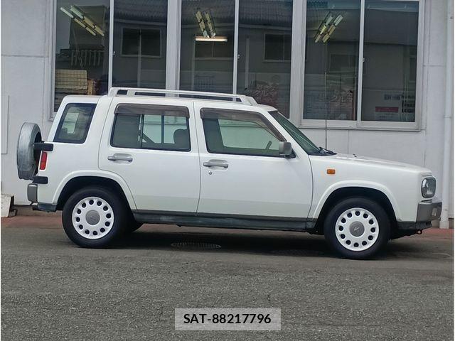 Nissan RASHEEN 1999-10 8368308-6