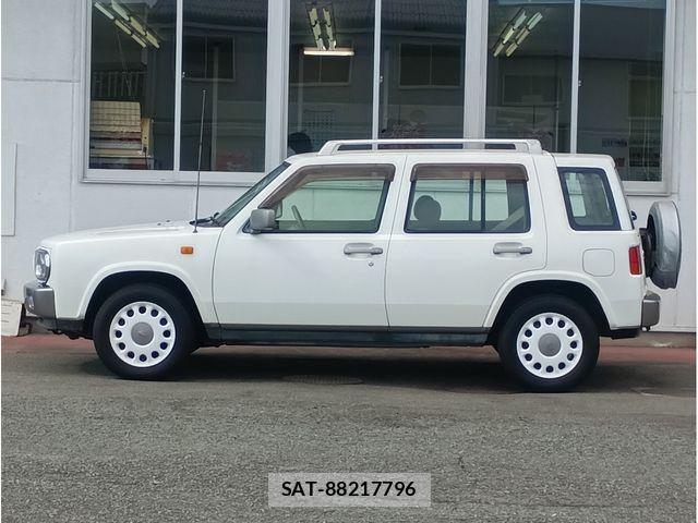 Nissan RASHEEN 1999-10 8368308-7
