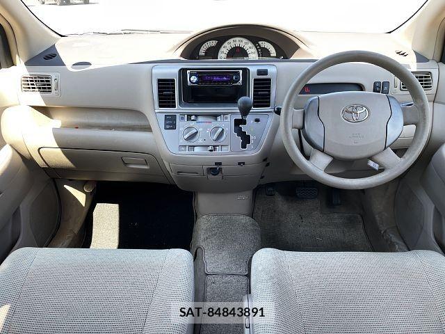 Toyota RAUM 2006-04 7224055-1