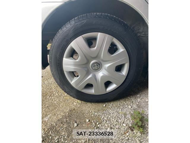 Toyota RAUM 2010-01 7224058-9