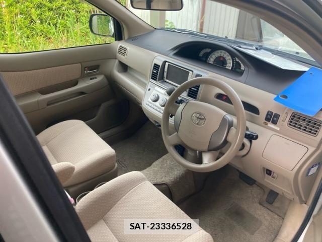 Toyota RAUM 2010-01 7224058-13