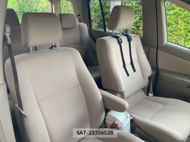 Toyota RAUM 2010-01 7224058-14