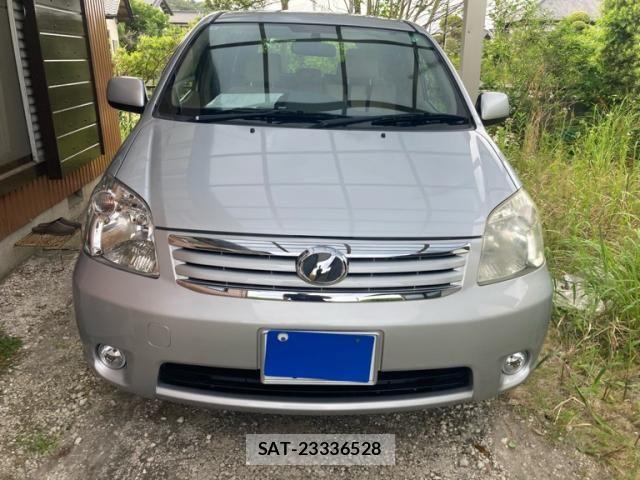 Toyota RAUM 2010-01 7224058-1