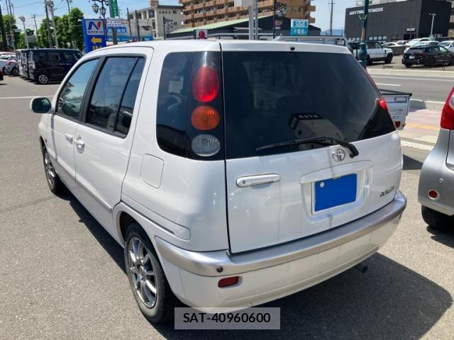 Toyota RAUM 1998-07 7224057-8